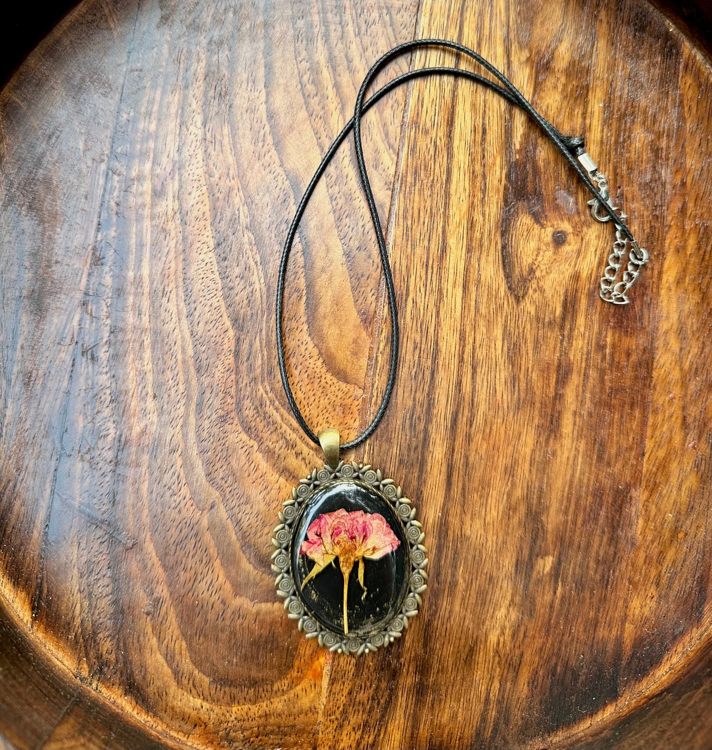 Fleur de L'amour Victorian Necklace